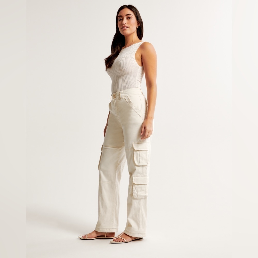 Abercrombie & Fitch Women’s Curve Love Relaxed Baggy Cargo Pants Cream 32 Long